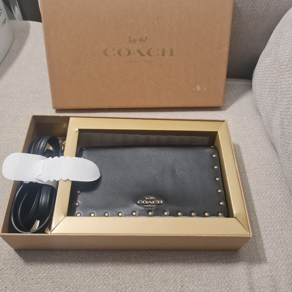 COACH SMALL Crossbody - Picture 1 of 16